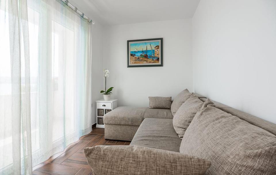 Apartments Dora วานตาชิชี ภายนอก รูปภาพ