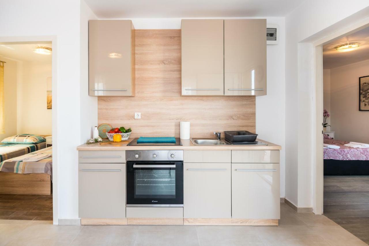 Apartments Dora วานตาชิชี ภายนอก รูปภาพ