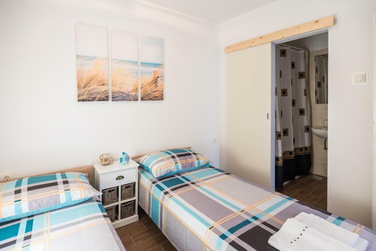 Apartments Dora วานตาชิชี ภายนอก รูปภาพ