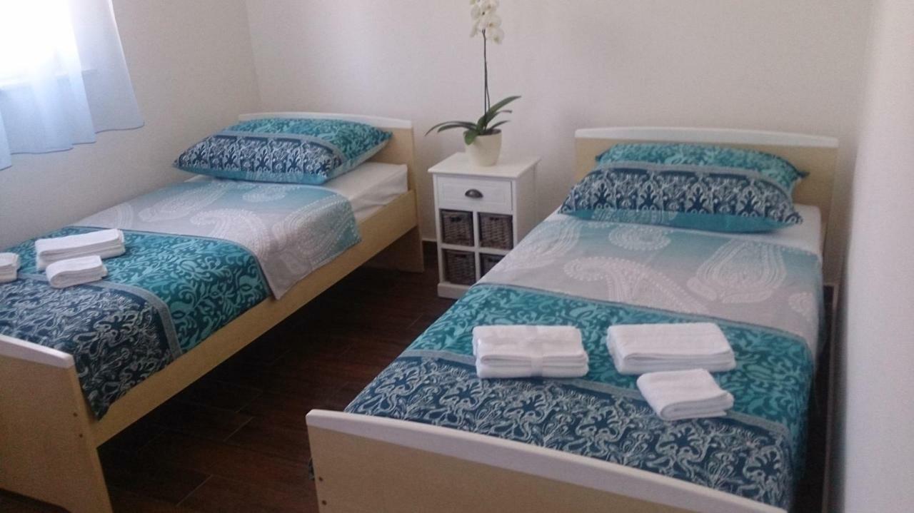 Apartments Dora วานตาชิชี ภายนอก รูปภาพ