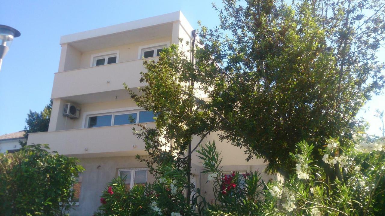 Apartments Dora วานตาชิชี ภายนอก รูปภาพ